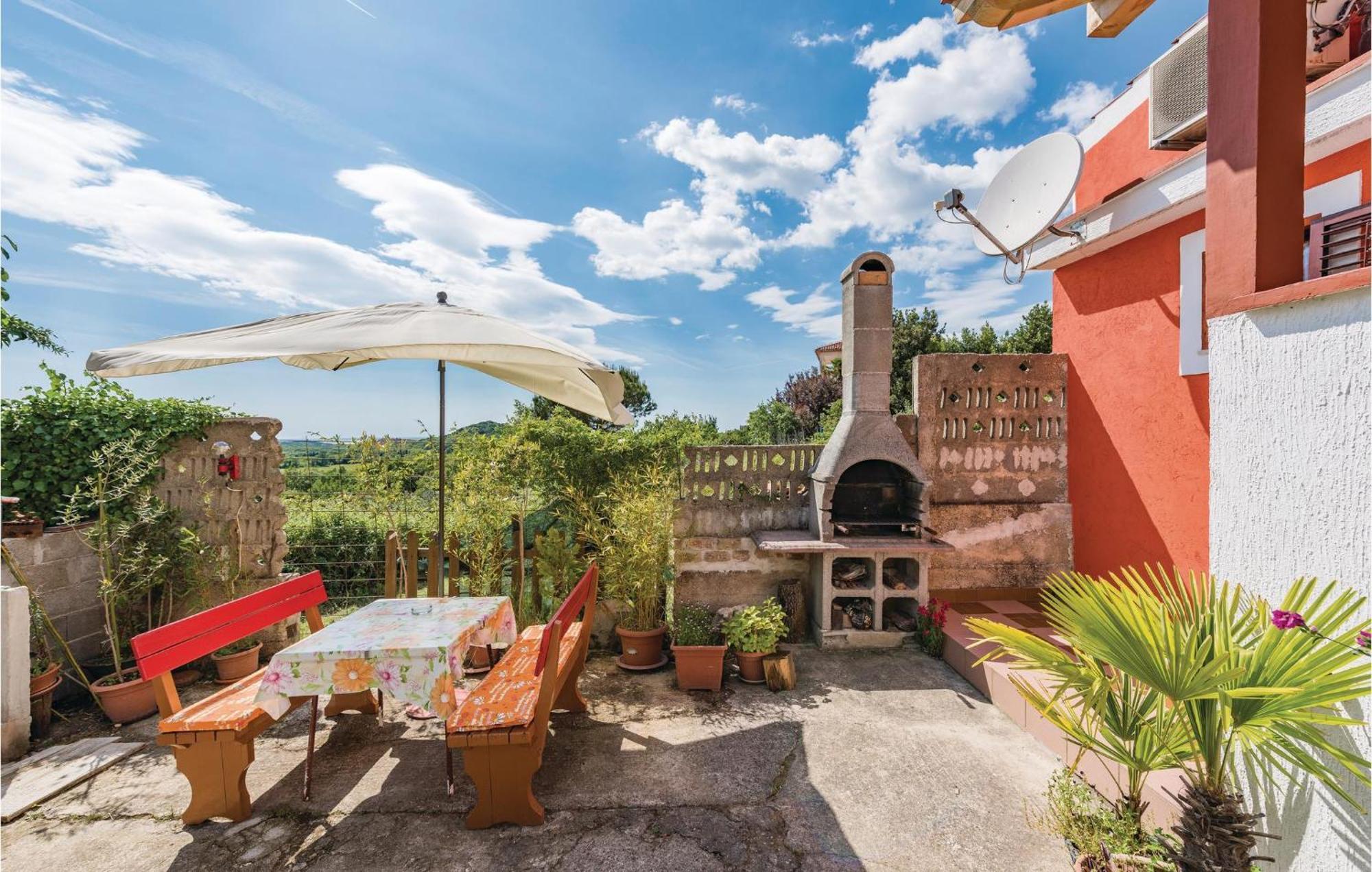 Awesome Home In Porec With House Sea View Luaran gambar