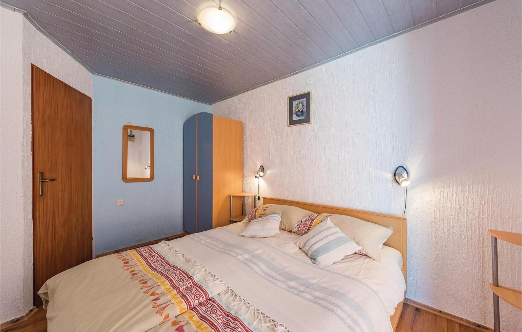 Awesome Home In Porec With House Sea View Luaran gambar