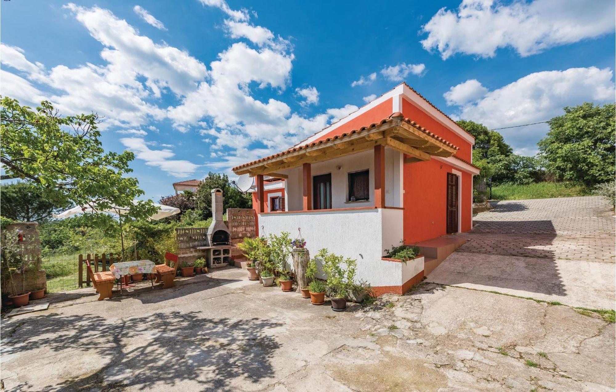Awesome Home In Porec With House Sea View Luaran gambar