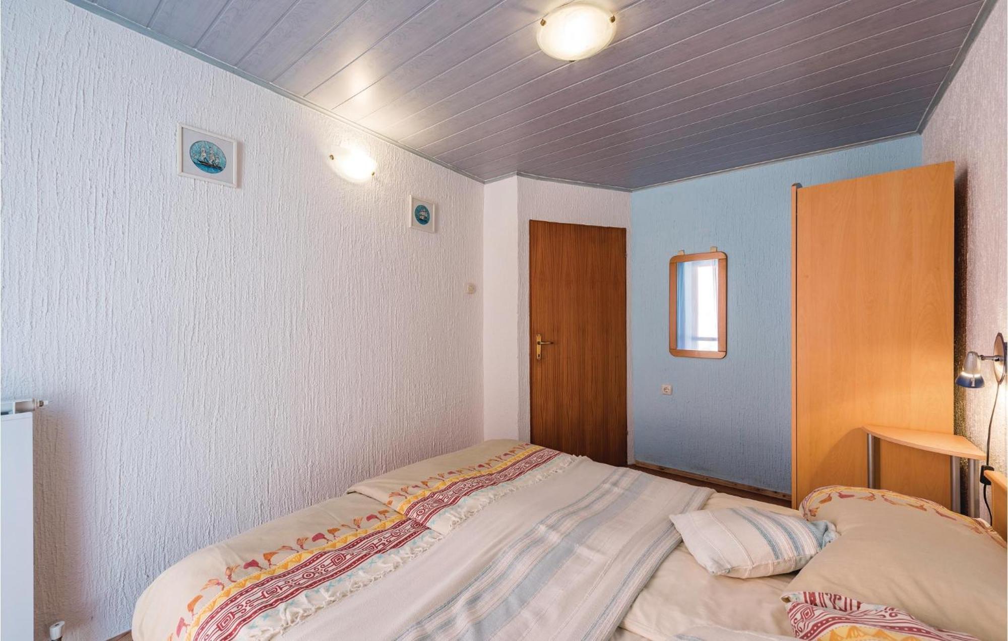 Awesome Home In Porec With House Sea View Luaran gambar