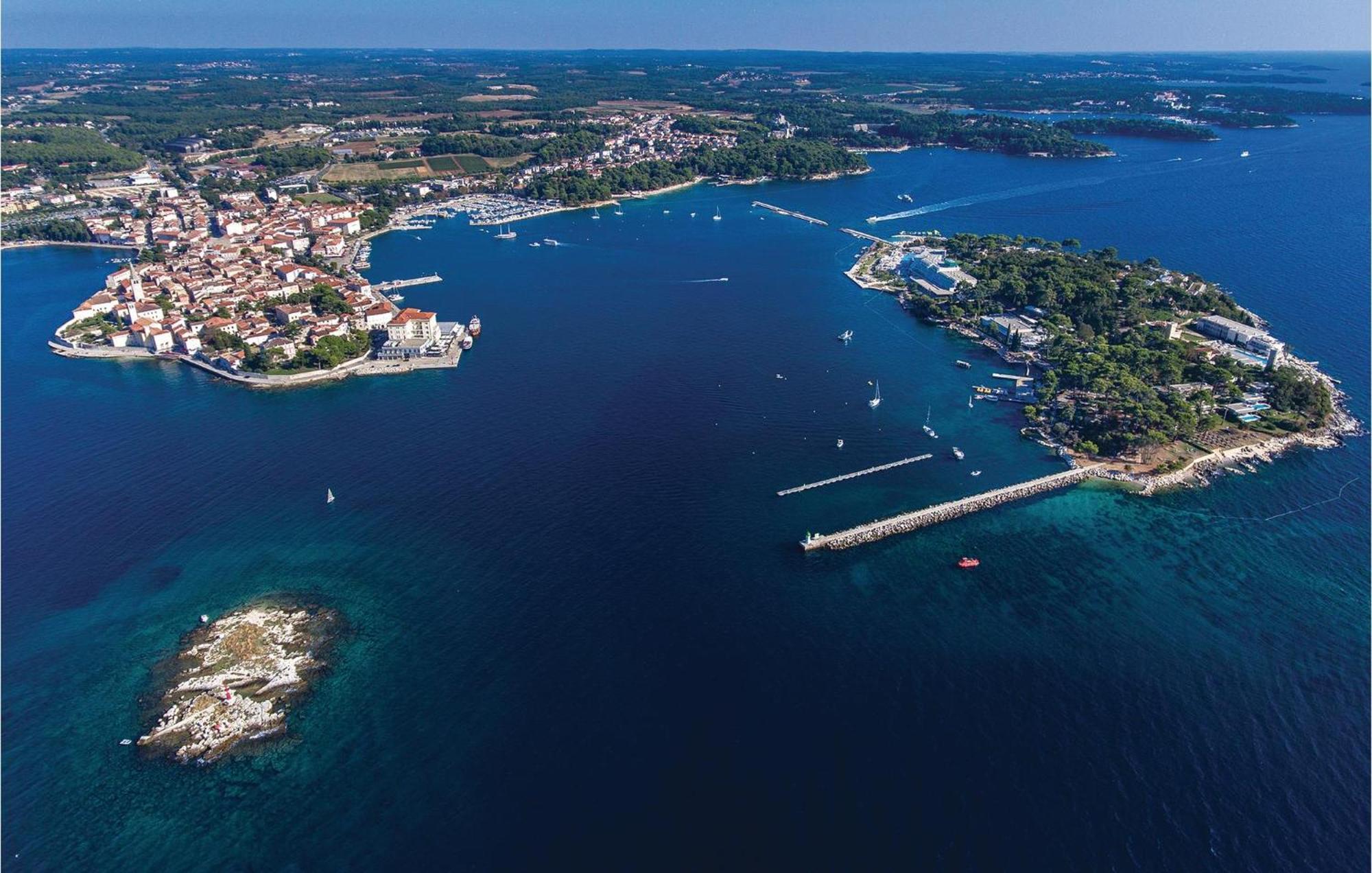 Awesome Home In Porec With House Sea View Luaran gambar
